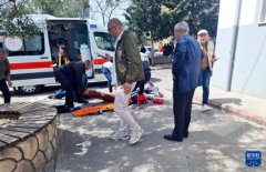 土耳其中学枪击案已致9死13伤