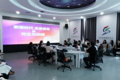 <b>人民网上海融媒体实训走进莎车 为基层宣传队伍</b>