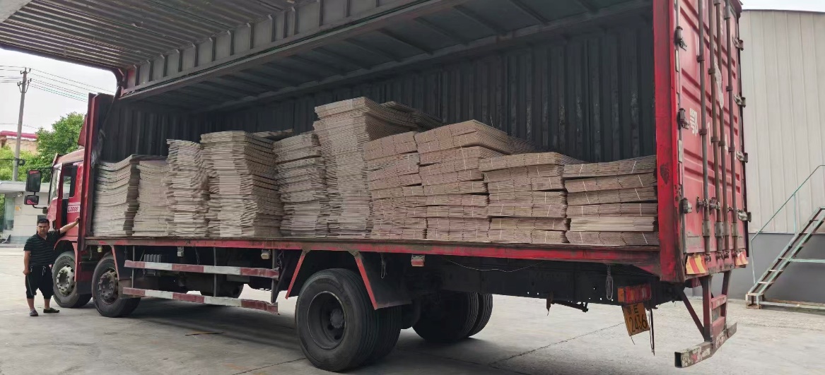湖北即将出厂的磷石膏再生利用包装箱。受访者供图
